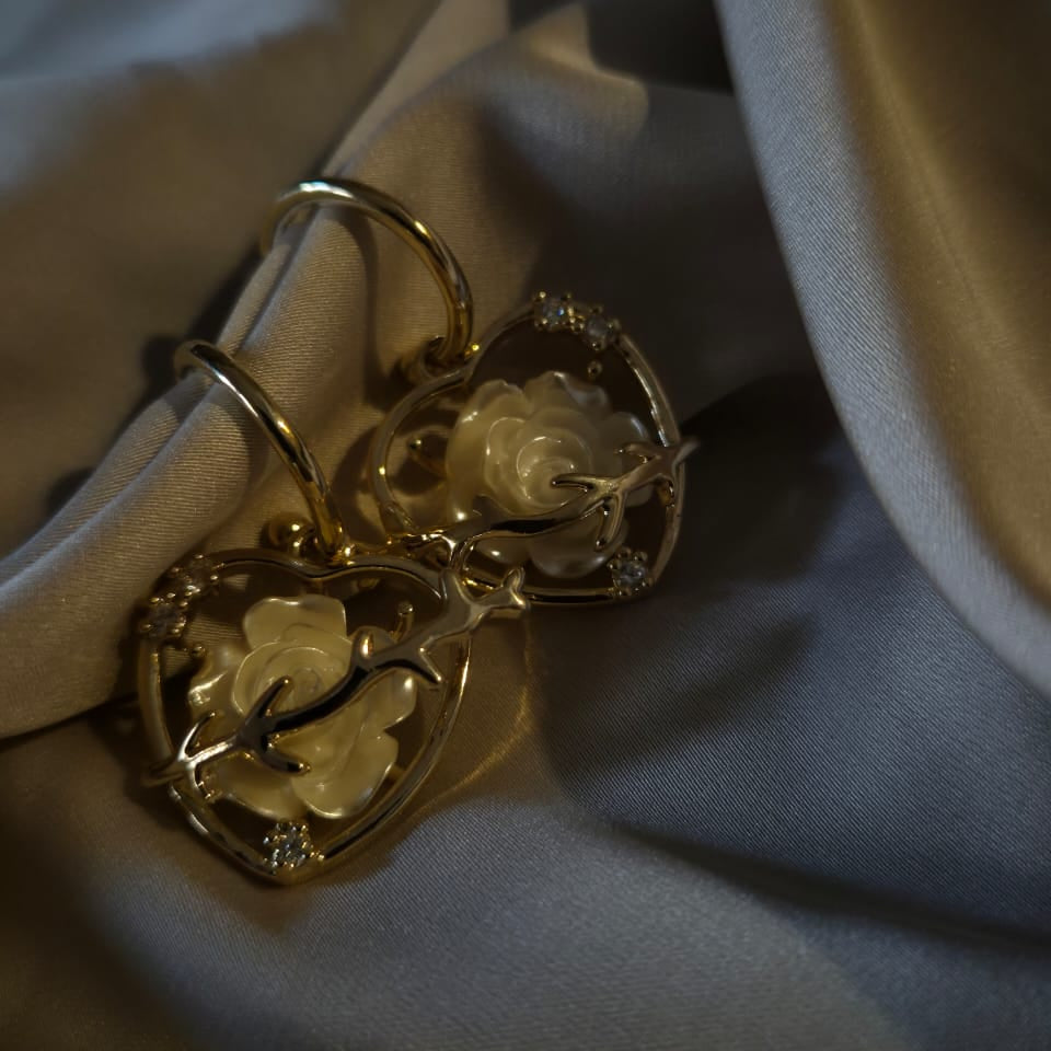 Rose Reverie Earring
