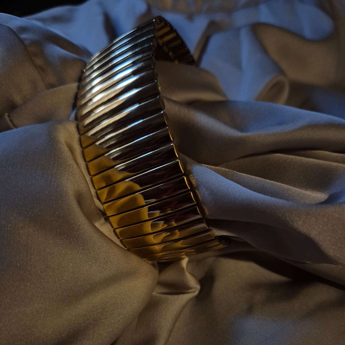 Velora Bold Bracelet
