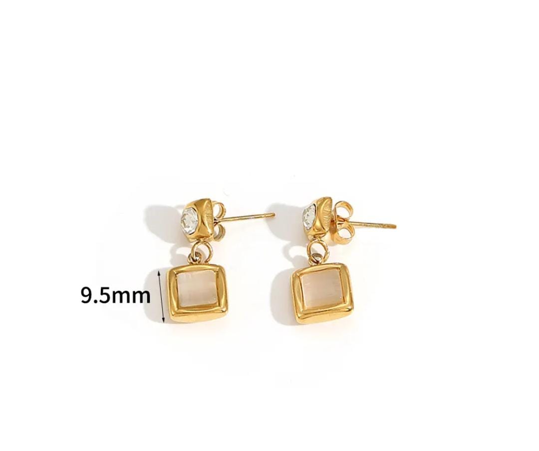 Crystal-Cube Charm